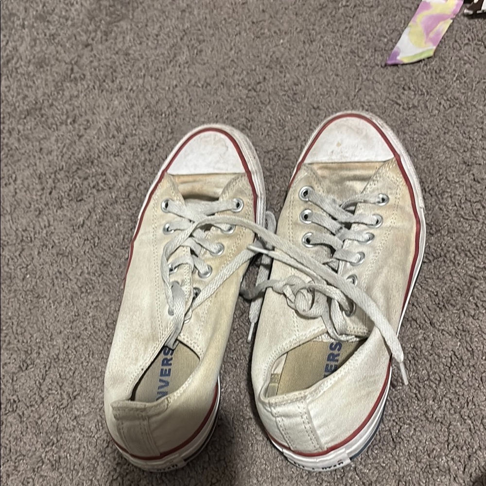 Converse White and Red Chuck Taylor Sneakers Timeless Canvas Design